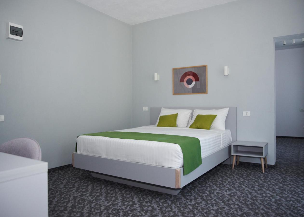 Astra Hotel Călimăneşti 外观 照片